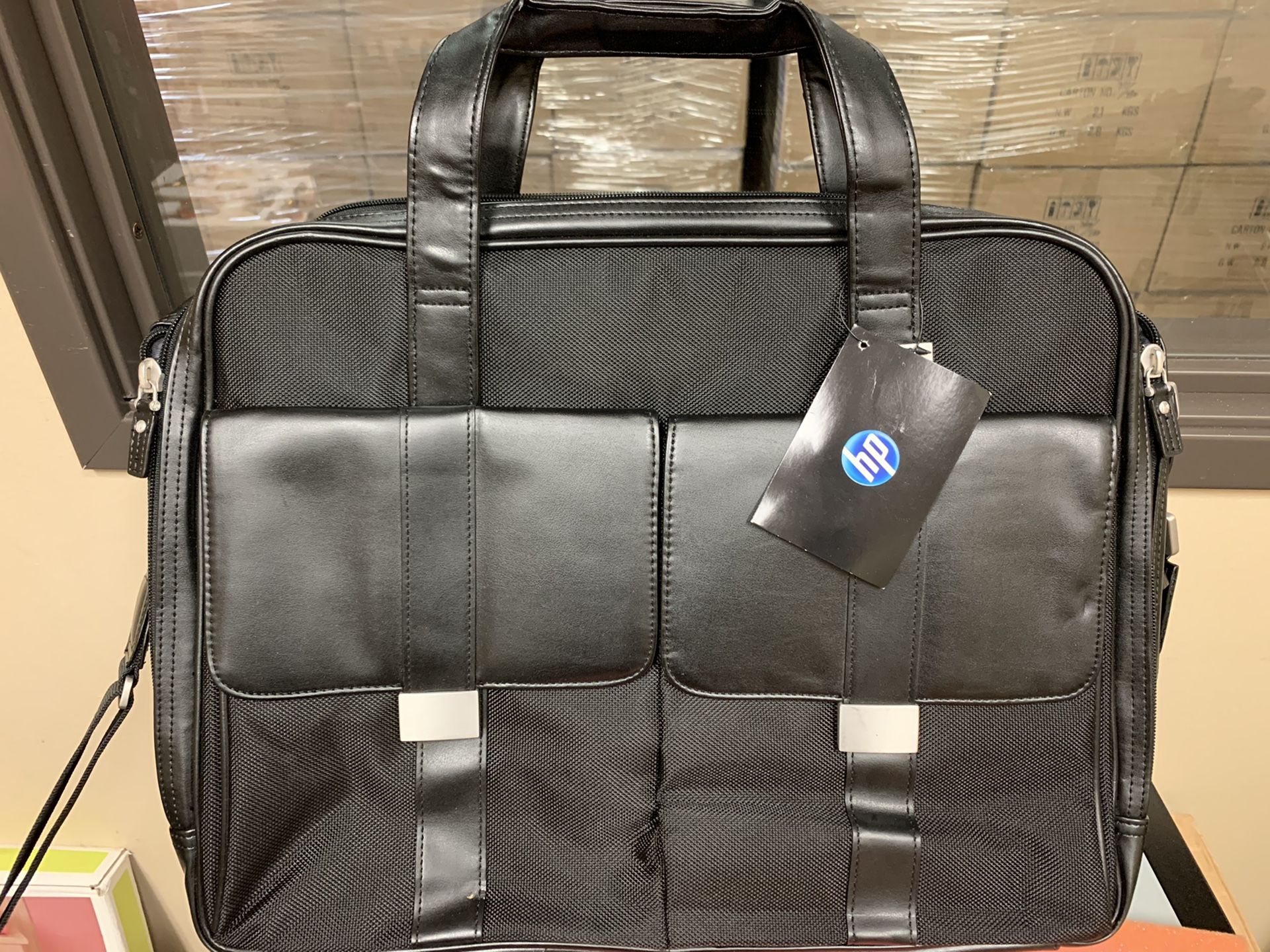 HP 17” Laptop Notebook Carrying Bag Case.