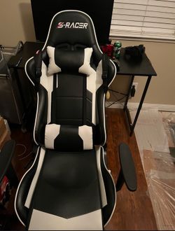 Gaming chair
