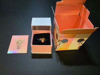 Disney x Pandora Mickey Meets Mistery Cogsworth Charm