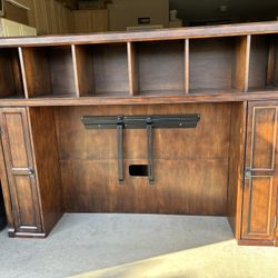 Free Entertainment Center Hutch
