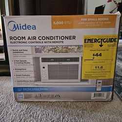Midea Air Conditioner - Window Unit