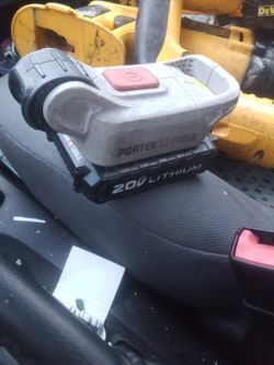 Porter cable 20 V Battery And Light 