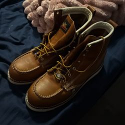 Thoroughgood Men’s 10.5 Steel toe Boots 