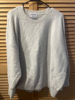 Women’s sweater bundle