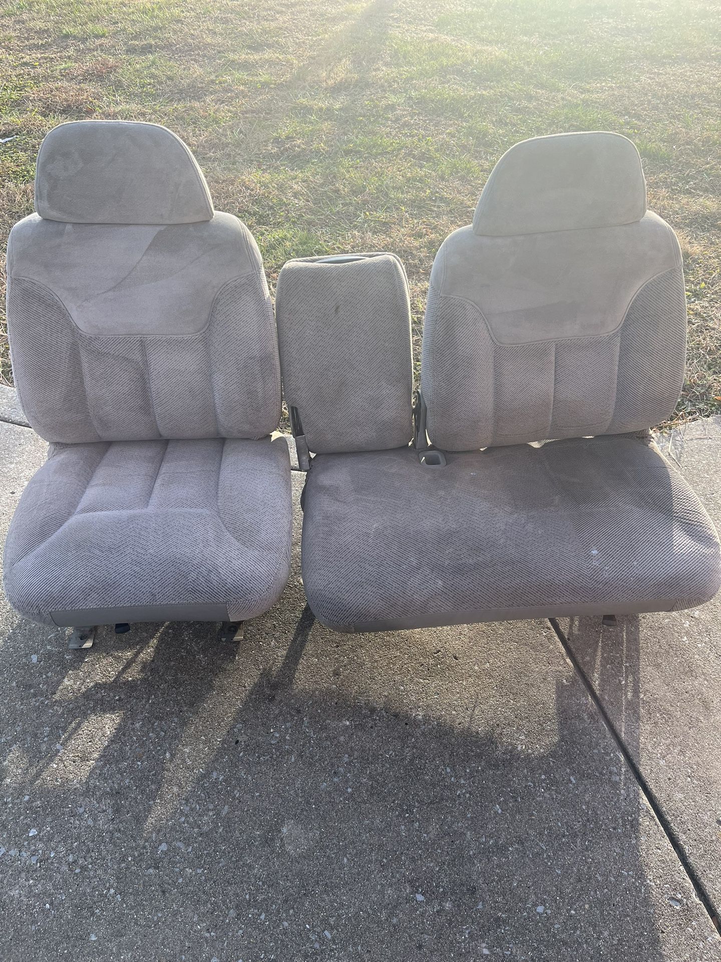 95-98 GM Split Bench Seat