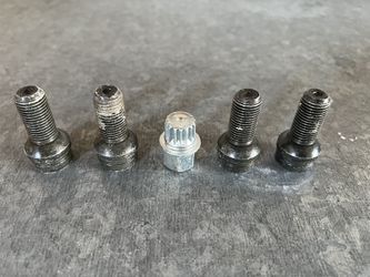 Genuine Audi/VW Wheel Lock Set with Key Brand New