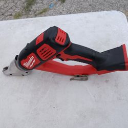 Maquina Milwaukke 18v Para Cortar Metal Solo Herramienta 