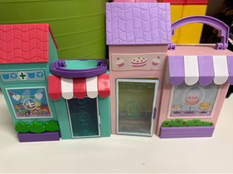 Kids Toy Houses & Shops Playsets