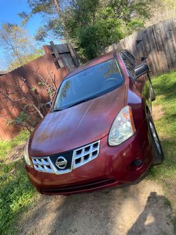 2011 Nissan Rogue super clean