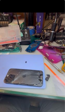 iPhone back glass 🛠️🛠️🛠️🛠️