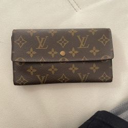 Louis Vuitton Wallet 