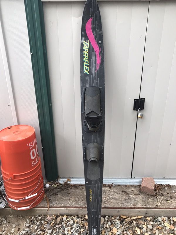 Taperflex slalom waterski