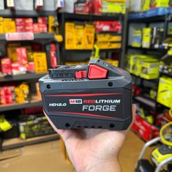 Milwaukee M18 18V Lithium-Ion REDLITHIUM FORGE HD 12.0 Ah Battery Pack