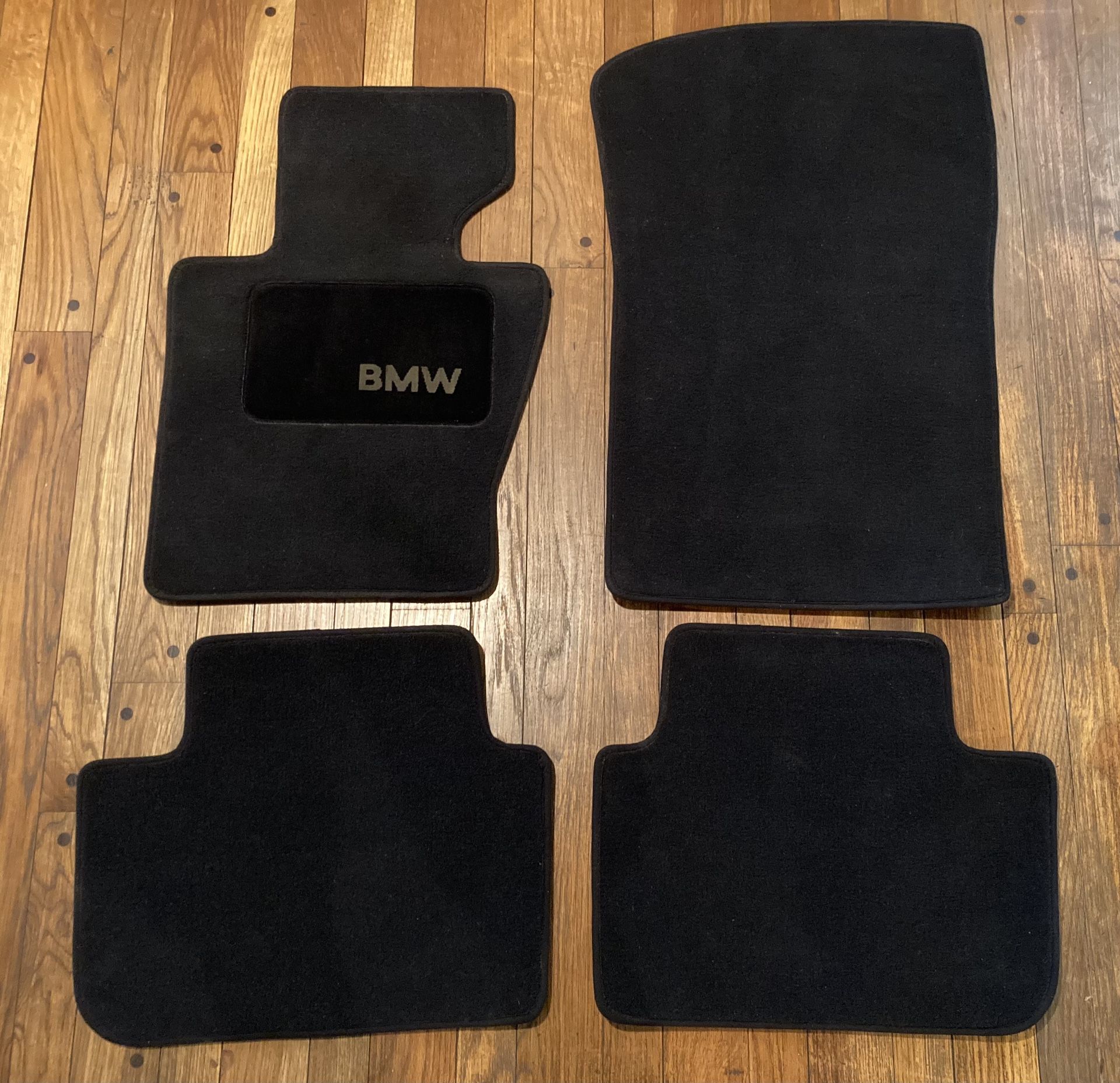 *RARE Genuine OEM BMW Floormat Set X3 2004-2010 (E83) Black