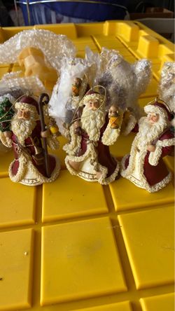 Set of 9 Santa ornaments