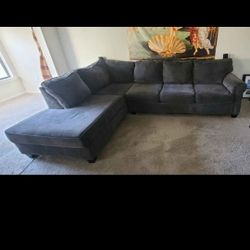 Sectional couch