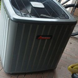 4 Ton  Condensing Amana 410  No Tiene Frion La Maquina Esta Buena