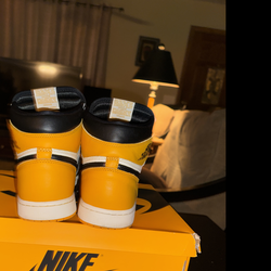 Jordan 1 High Taxi Size 11