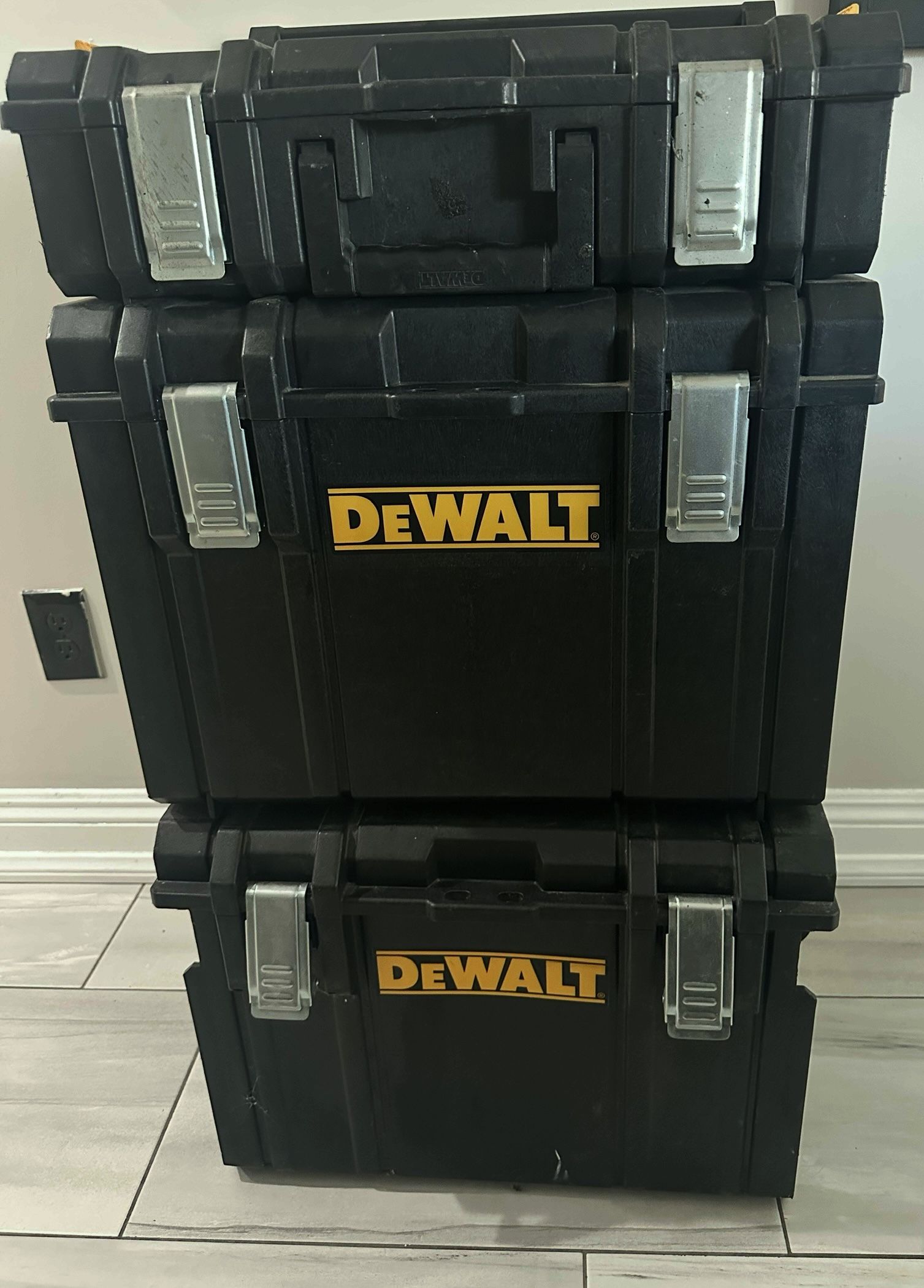 DeWalt Stackable Toolbox