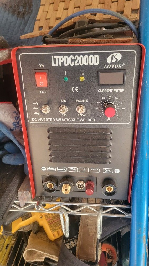 Only used a couple times like new with argon bottle. No, argon gauge. No, tig Torch lead.