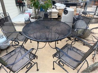 Mesa con 5 sillas usada used  para el patio