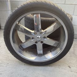 295/35R24 Truck Chevy Silverado 2005 Wheels 3 Rims 4 Tires Good Condition $350