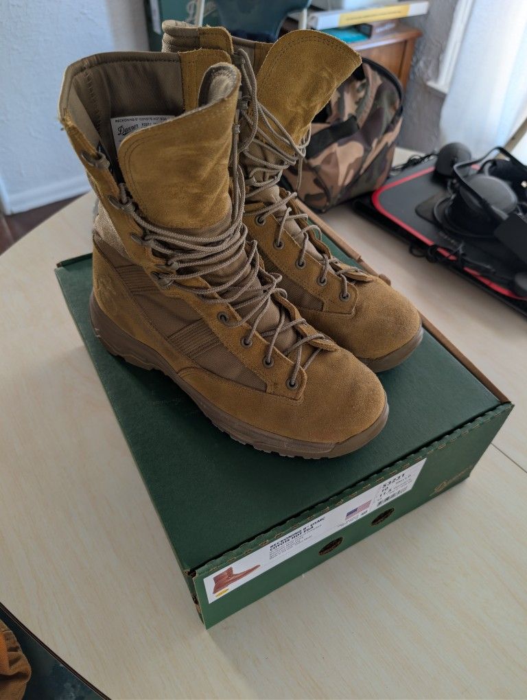 men's danner reckoning ega hot boots 53231 - size 10 regular(d)