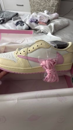 Nike Travis Scott