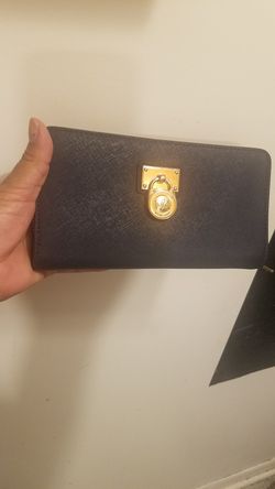 Mint large mk wallet navy yes available pet smk free