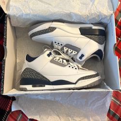 Jordan 3s “midnight Navy”