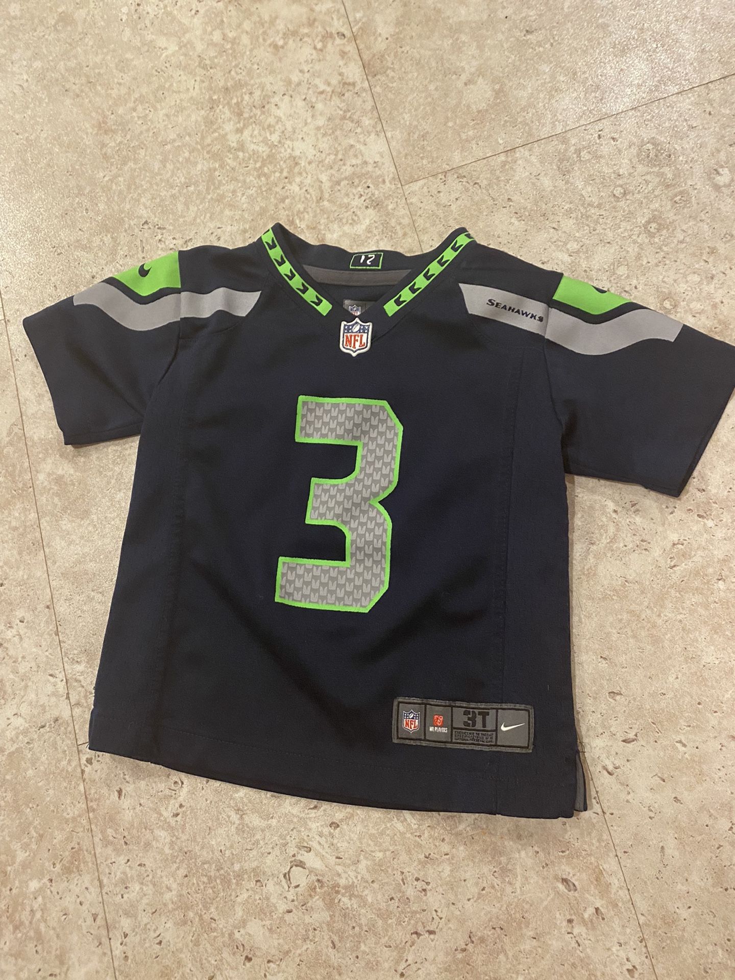 *** PENDING **** 3T Seahawks Jersey And T-shirt
