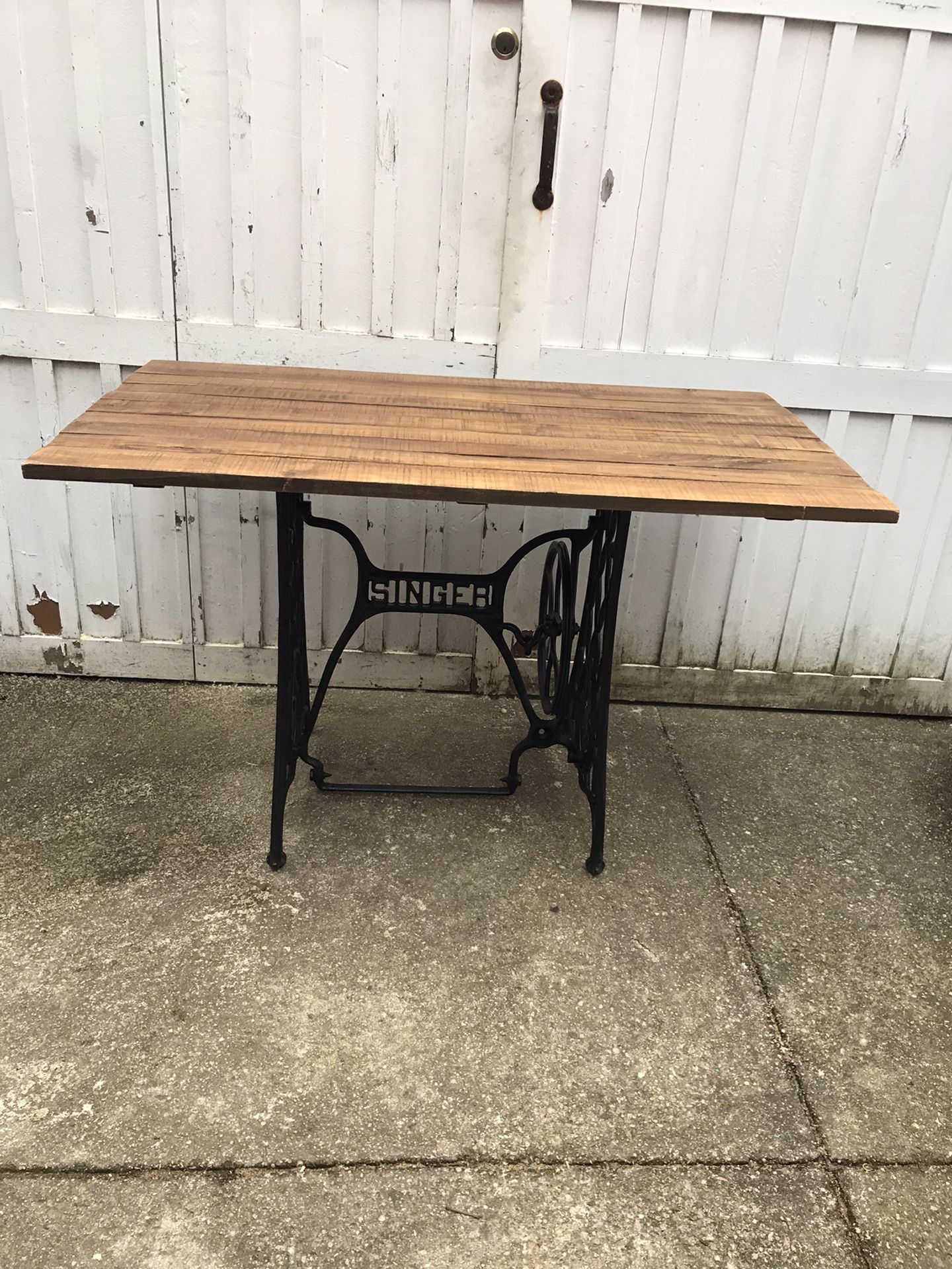 Sewing Machine Table Foldable for Sale in Brooklyn, NY - OfferUp