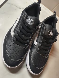 New Shoes Size 10 Style VANS