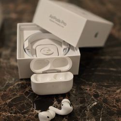 Airpods PRO (2ND GENERATION) Brand New.