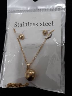 Gold plated copper necklace and ear ring set