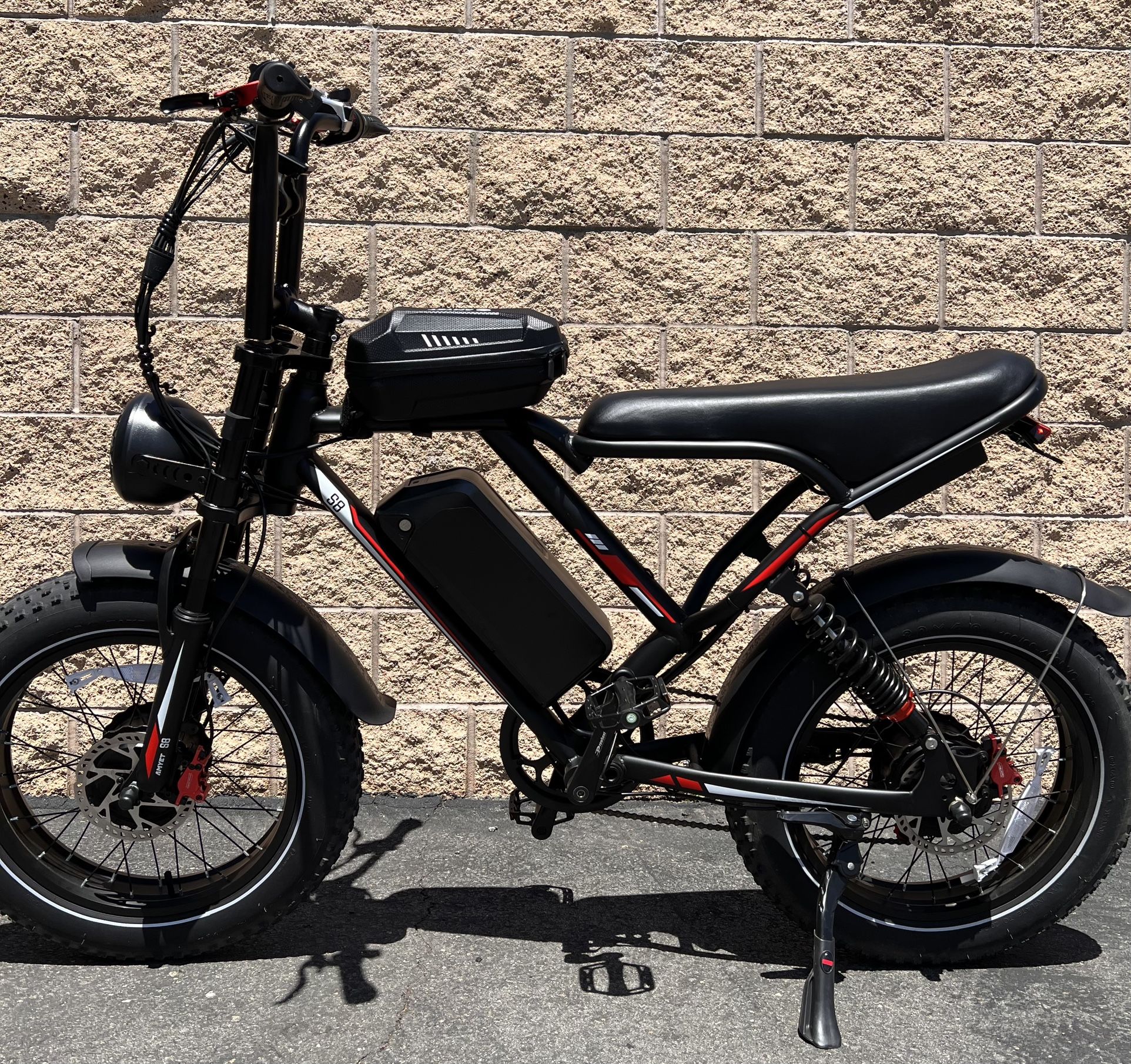 2000 Watt Dual/Twin Motor Scrambler Electric Ebike, 25ah Battery, 30mph, 30-60 Mile Range 