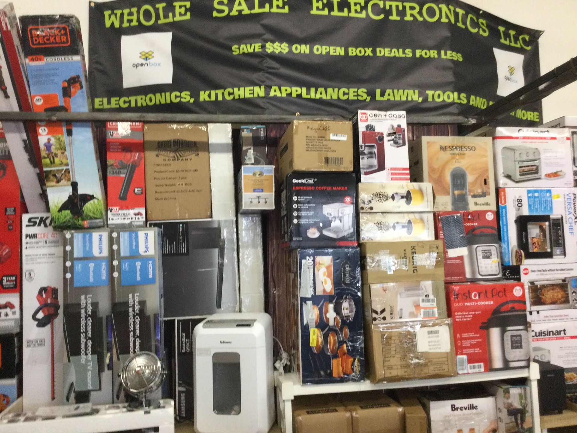 HUGE SALE ON ELECTRONICS, SMALL KITCHEN APPLIANCES, LAWN TOOLS, WALKIG TREADMILLS , POWER WASHERS AND MUCH MORE…AT FOX VALLEY FLEA MARKET