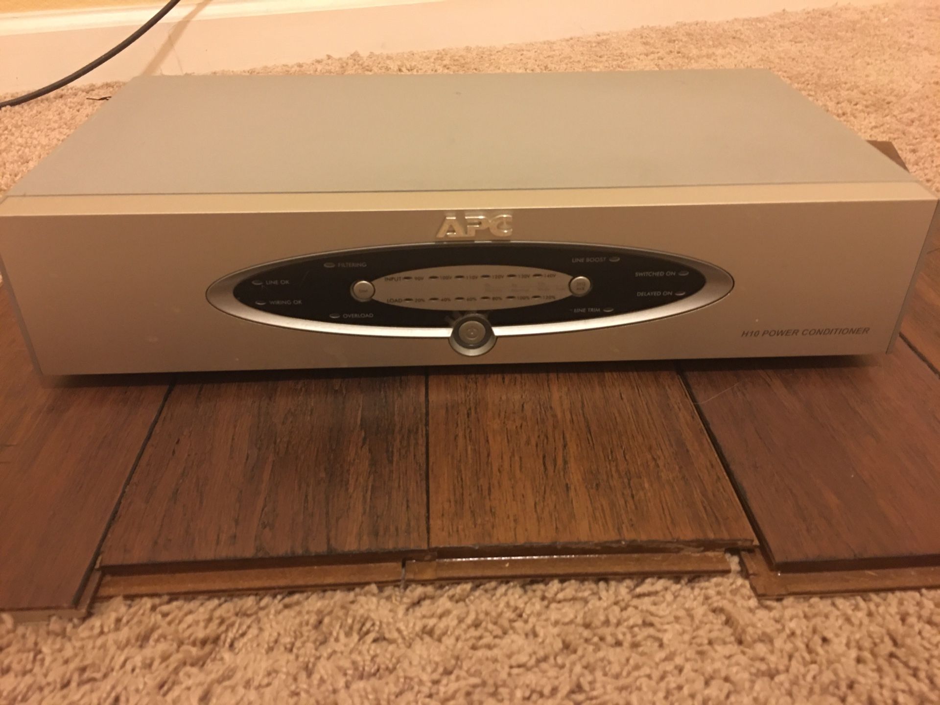 APC H10 Power Conditioner Supply