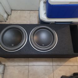 JL Audio 13W7 with Brand new ported enclosure