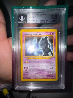 Shining Mewtwo BGS 8.5