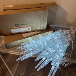 Icicle Lights Outdoor with Remote, 2 Pack Total 40ft 40 Tubes 200 LED Ice Shape String Lights, Connectable Hanging Christmas Decoration Lights for Tre