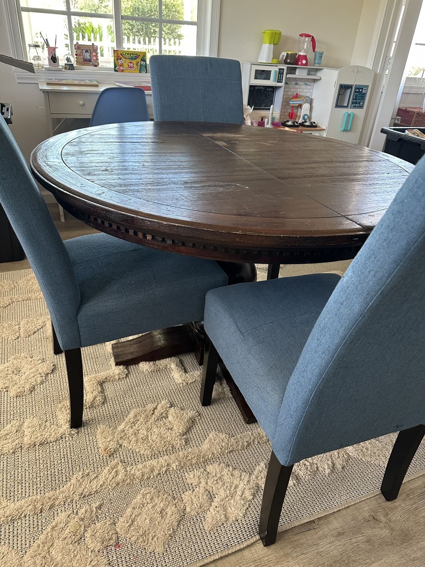 Living Spaces Table And 4 Dining Chairs