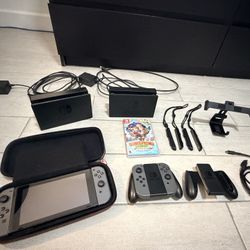 Nintendo Switch 1 Bundle 