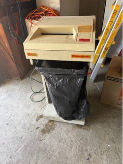 Large paper shredder