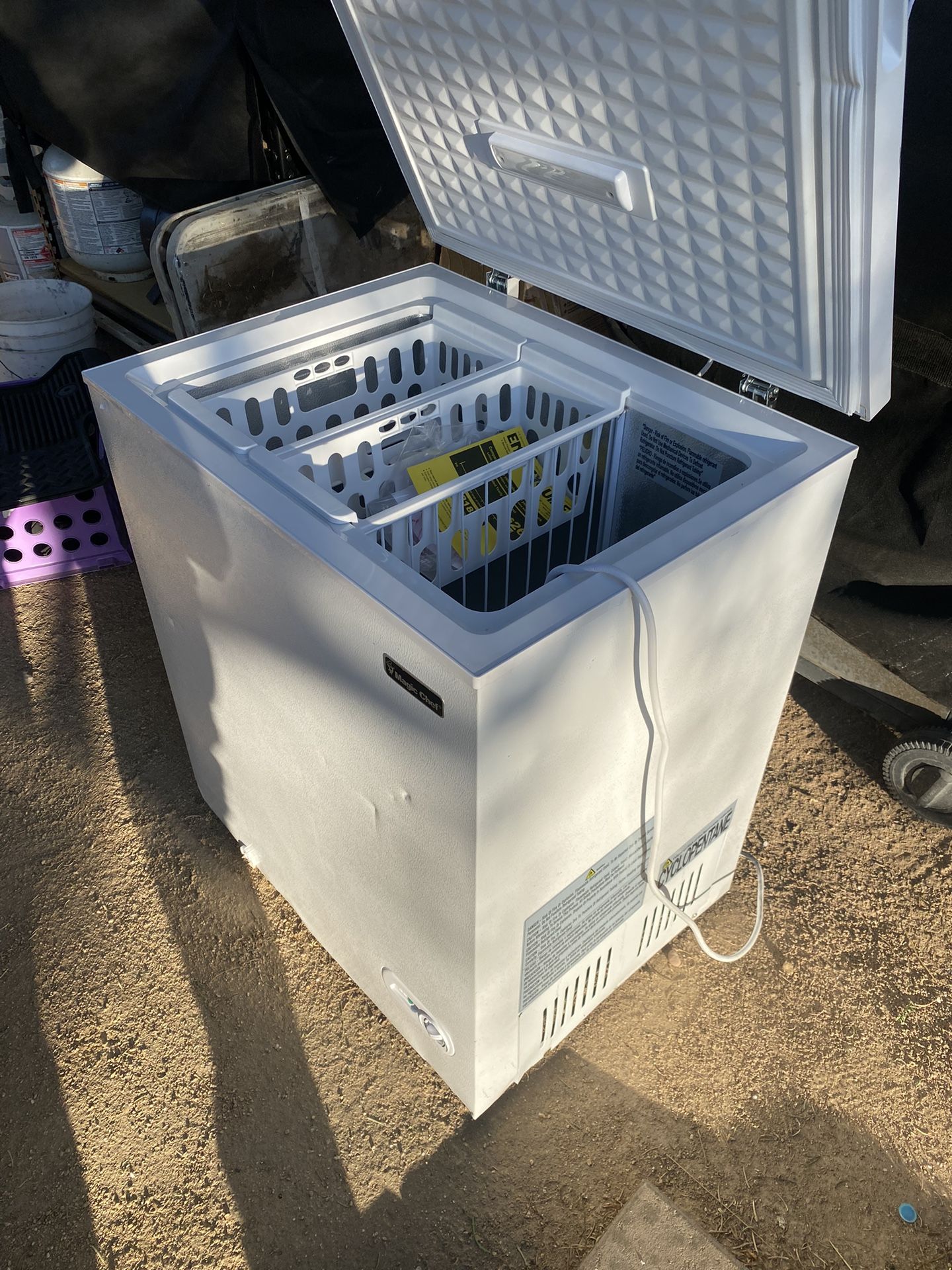 MAGIC CHEF 5.0 cu ft. Chest Freezer In White