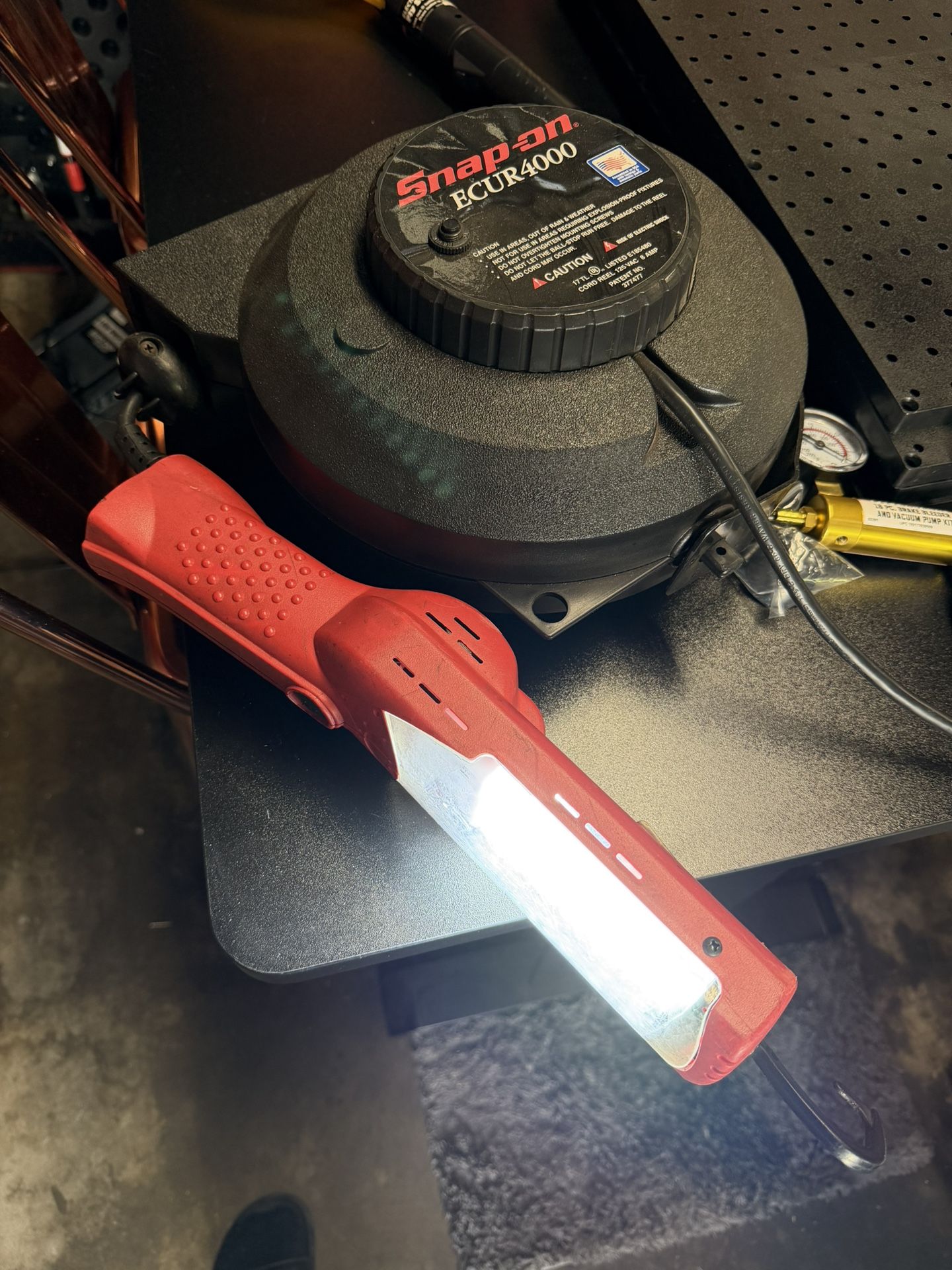 Snap On LED Reel Light