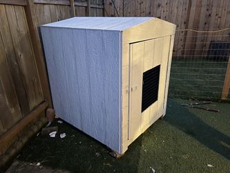 Dog House And Heater
