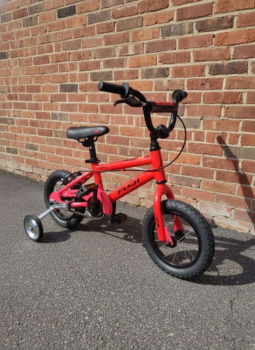 NEW FUJI ROOKIE 12 SINGLE SPEED BMX STYLE RED KIDS YOUTH BOYS GIRLS BIKE WITH TRAINING WHEELS