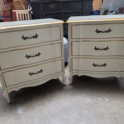 Set of 2 Vintage Nightstands
