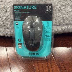 Logitech Signature M650 Wireless Mouse